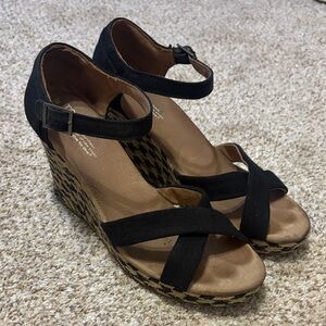 Toms Black and Tan Wedge Sandals
